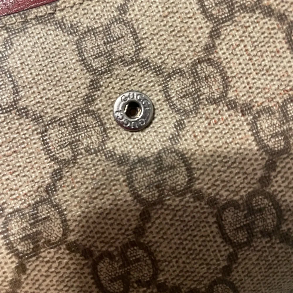 Gucci vintage brown wallet